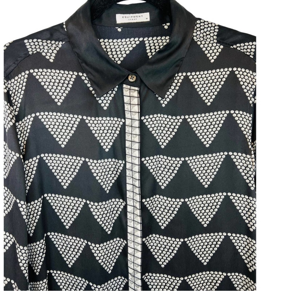 Equipment Femme Triangle Diamond Silk Blouse - Picture 3 of 11